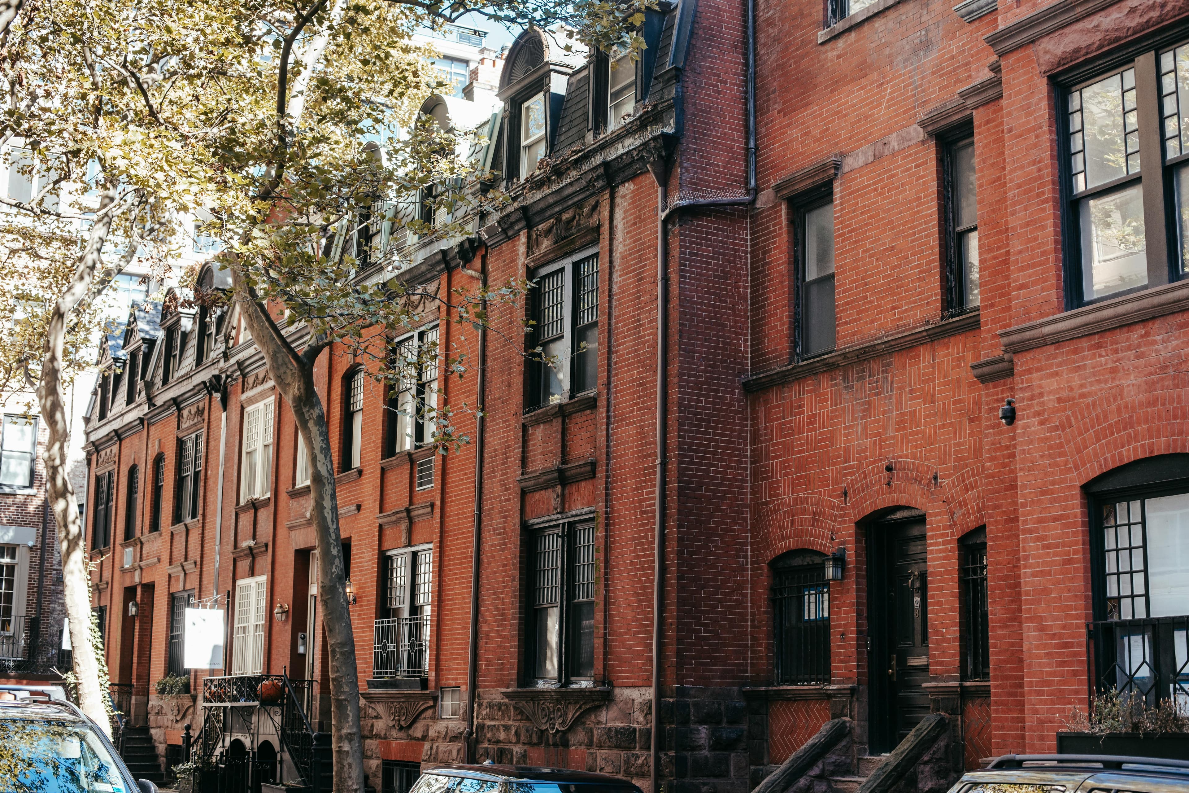Brooklyn Heights townhouse facade
