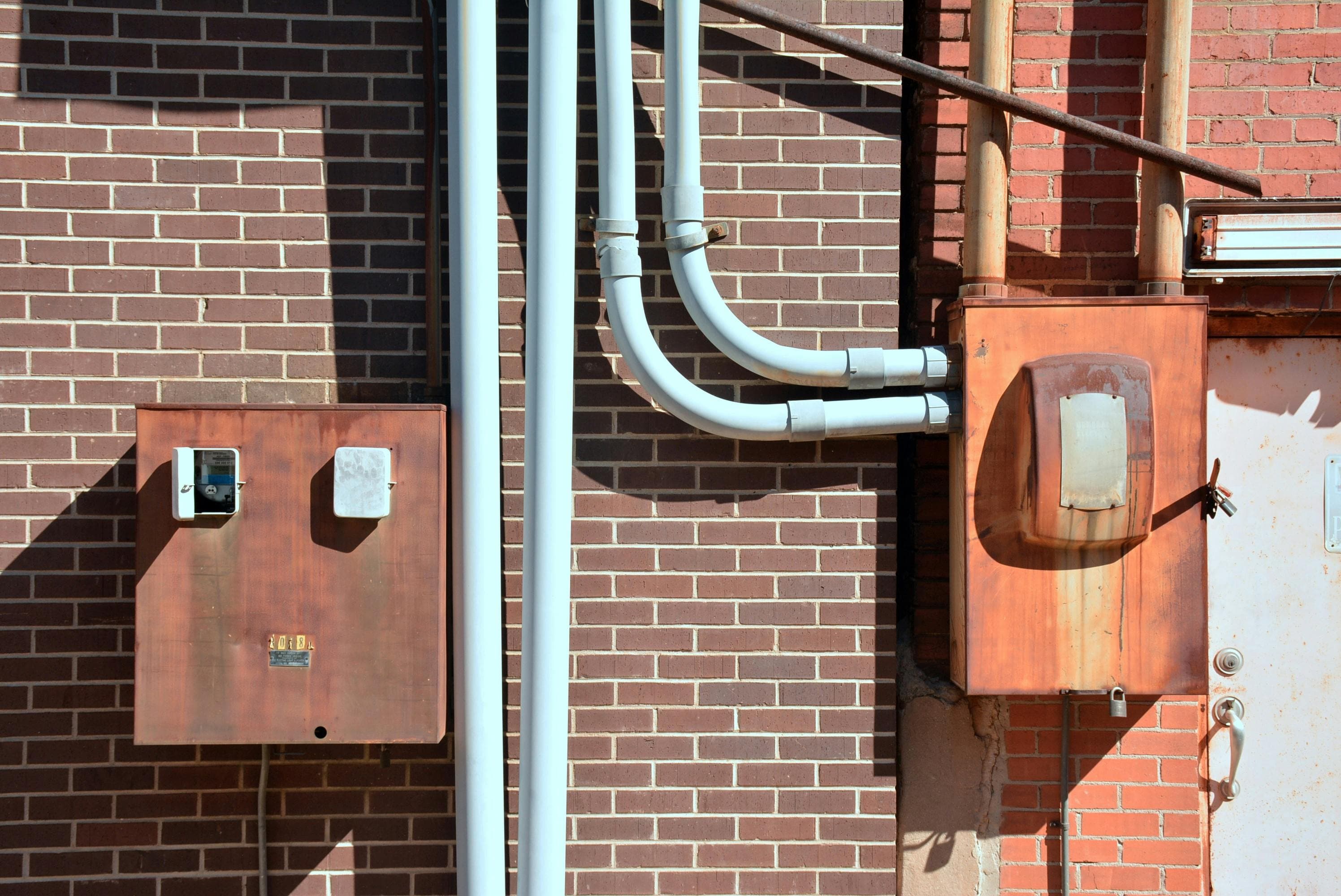 Hydronic manifold station